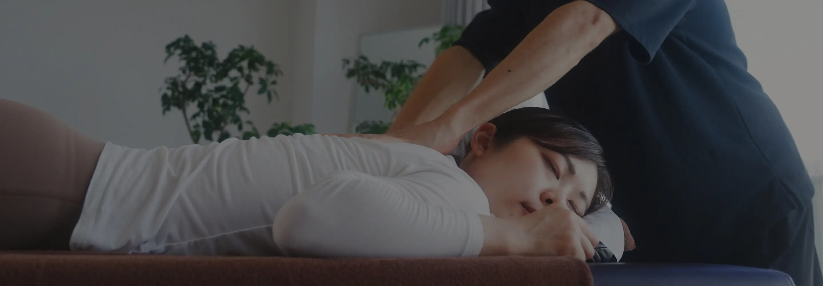 JAPANESE MASSAGE ACADEMY | マッサージの施術風景